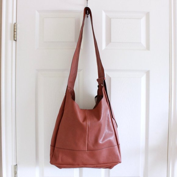 Mango Leather Bucket Bag - Picture 14 of 16
